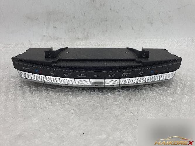 Mercedes-Benz S-Class 2011 — блок управления климатконтролем A221 905 52 00 1