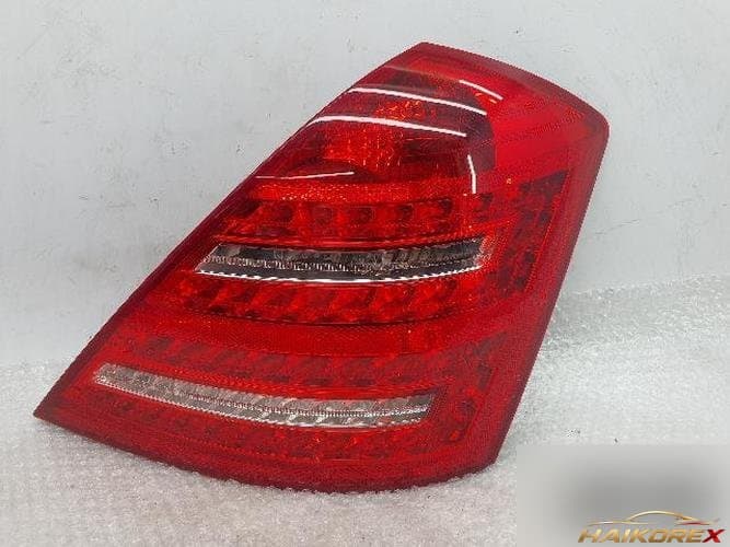 Mercedes-Benz S-Class 2011 — фонарь задний комбинированный правый