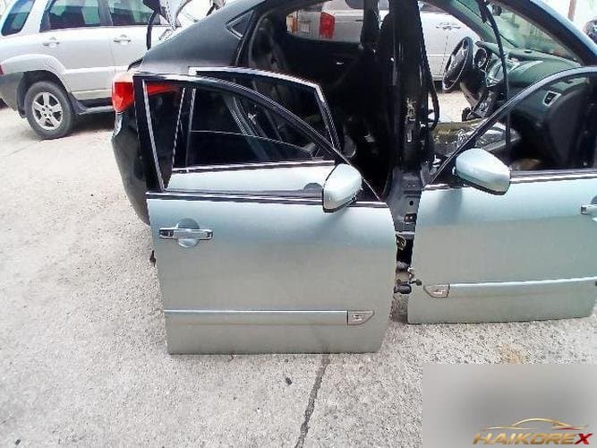 Renault SM5 2006 — передняя дверь правая
