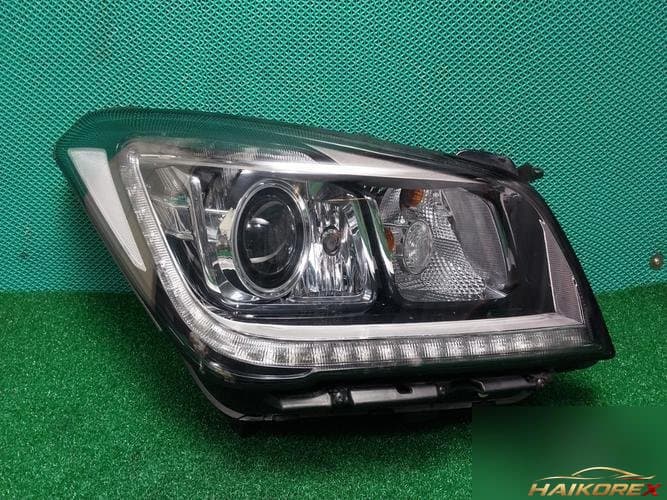 Genesis G80 2016 — фара правая HID
