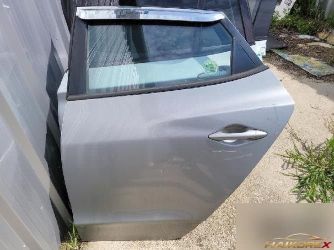 Hyundai Tucson 2010 — дверь задняя левая с обивкой