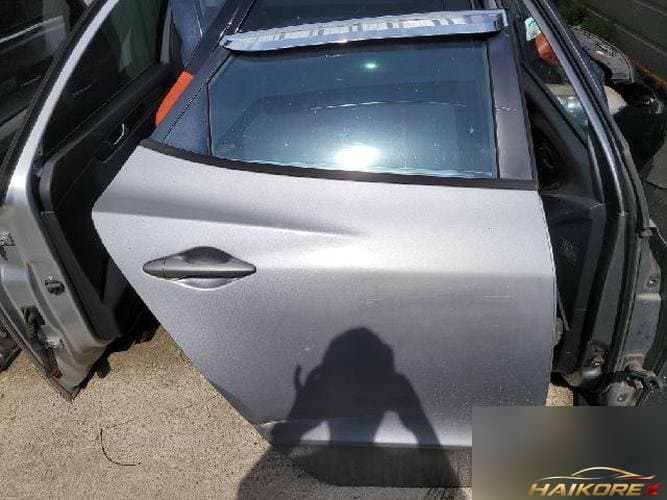 Hyundai Tucson 2010 — дверь задняя правая