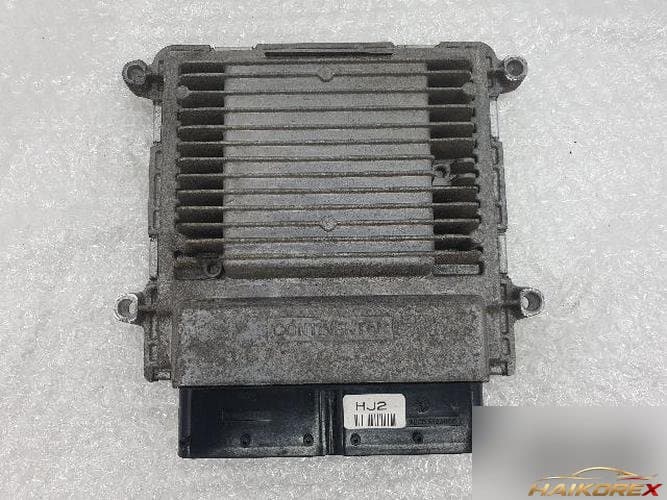 Hyundai Sonata 2014 — блок управления двигателем ECU 39142-2EYK4