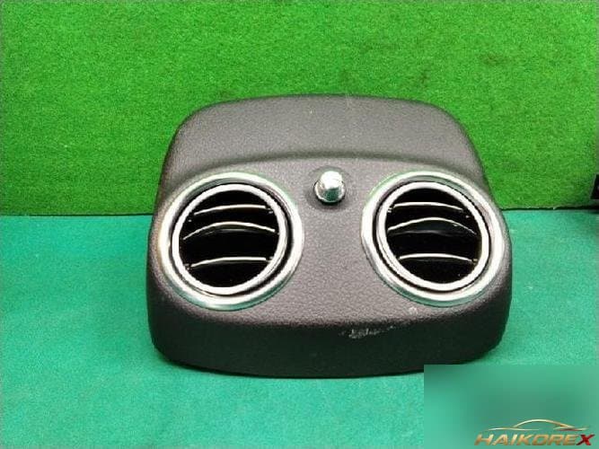 Mercedes-Benz E-класс 2017 — дефлектор воздуха A2138309501
