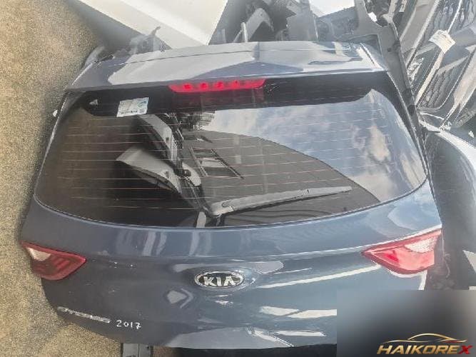 Hyundai Kona 2017 — дверь багажника