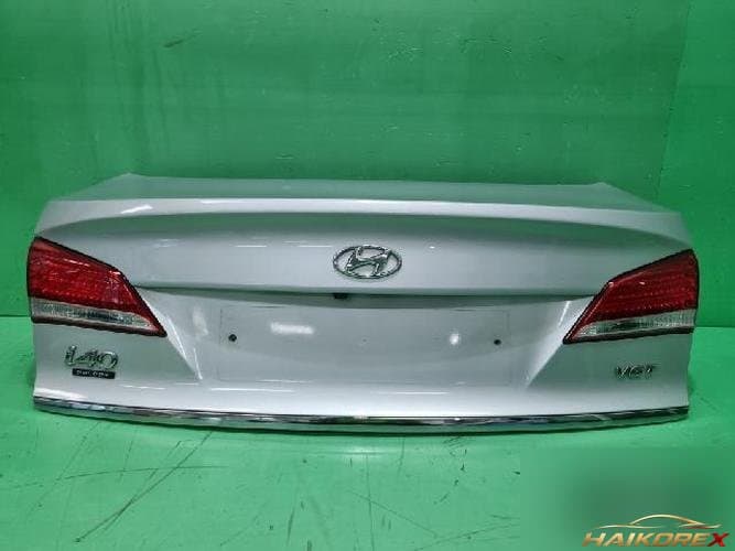 Hyundai i40 2012 — крышка багажника