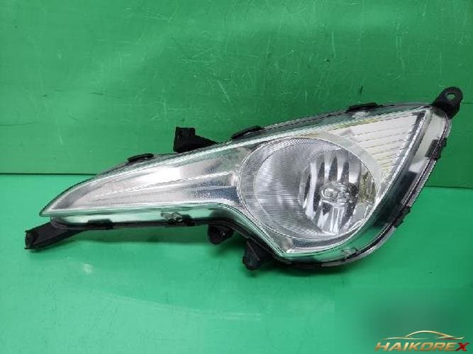 Hyundai i40 2012 — противотуманная фара левая (водительская) 92201-3Z010