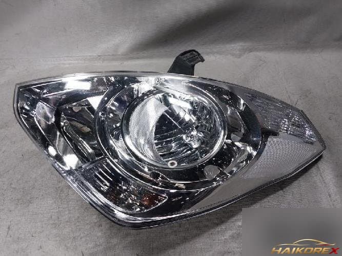 Hyundai Grandstarex 2012 — фара левая