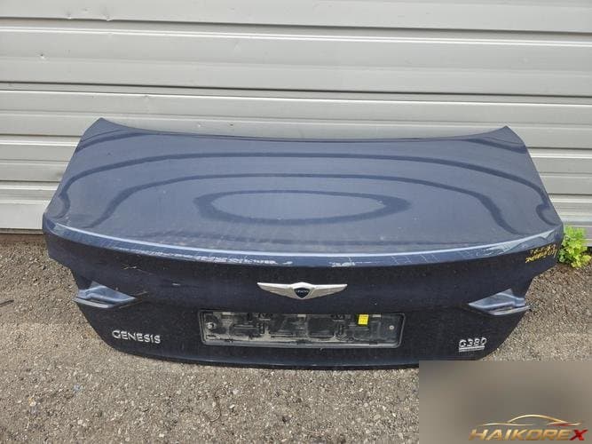 Hyundai Genesis 2015 — крышка багажника
