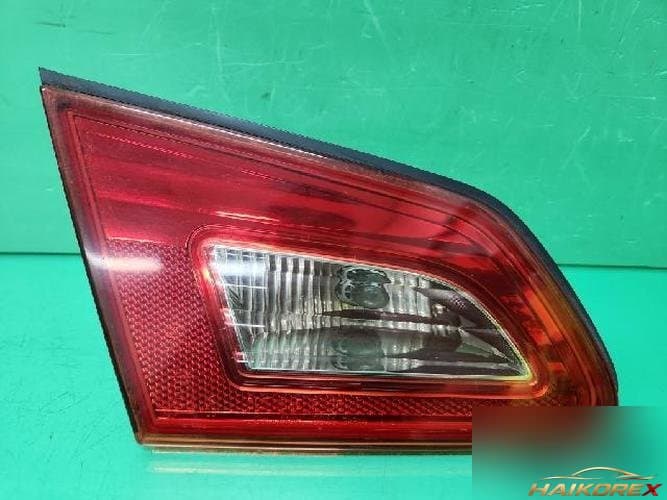 Infiniti G 2010 — накладка задней двери левая
