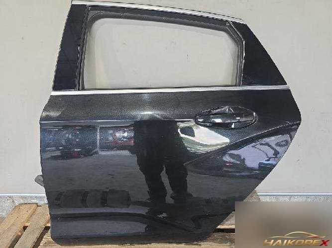 Chevrolet Impala 2016 — дверь задняя левая