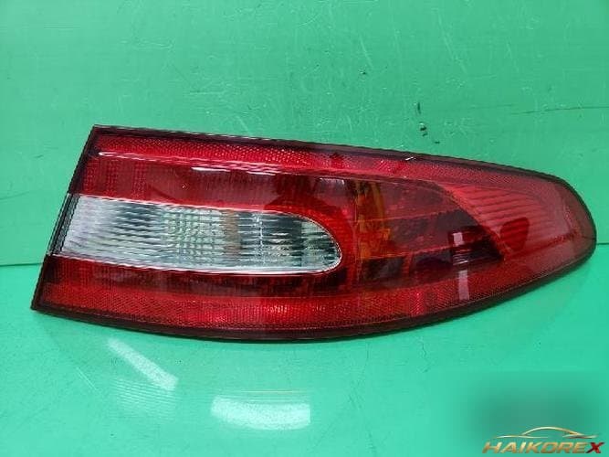 Jaguar XF 2011 — комбинированный фонарь задний правый (со стороны пассажира) 8X2313404