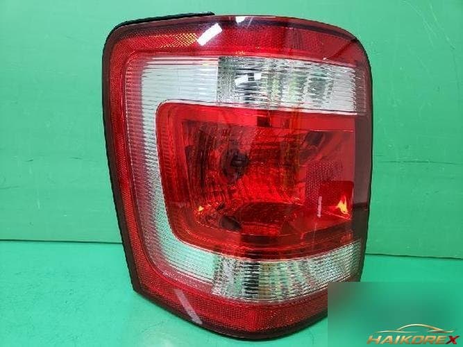 Ford Escape 2011 — комбинированный фонарь задний левый