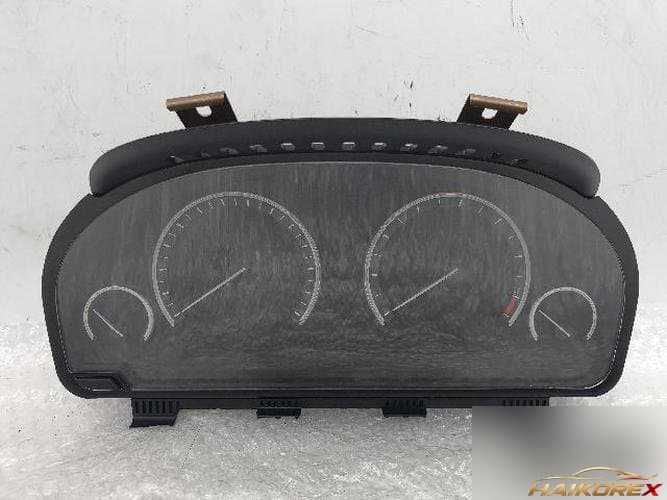 BMW 7 серия 2010 — панель приборов (бензин) 6210-9220-788-01