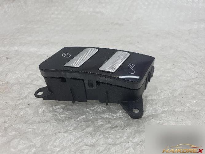 Mercedes-Benz S-Class 2011 — кнопка/выключатель дверной блокировки A2218213051