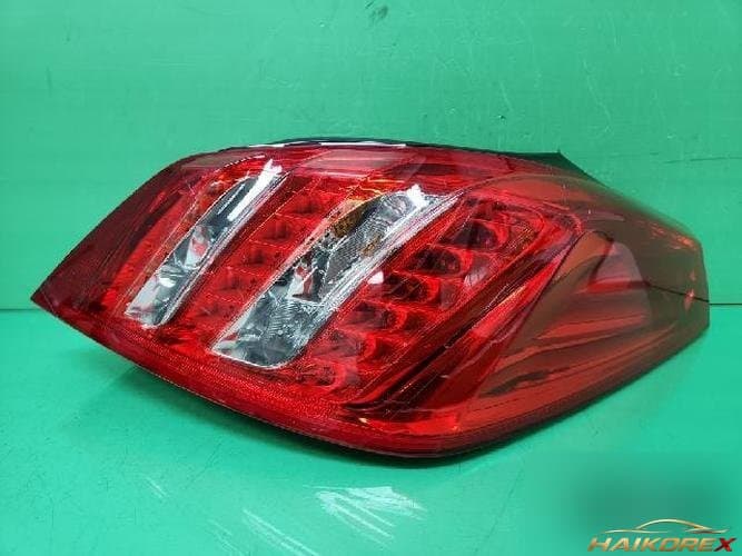 Peugeot 508 2013 — задний фонарь в сборе правый