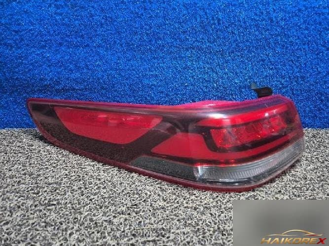 Kia K5 2016 — задний комбинированный фонарь левый (водительский) 92401D4
