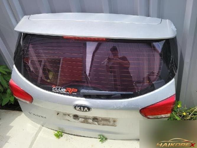 Kia Carens 2014 — крышка багажника