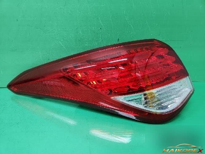 Hyundai i40 2012 — комбинированный фонарь задний левый 92401-3Z3