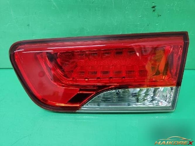 Kia Forte 2012 — накладка задней двери левая 92403-1M530