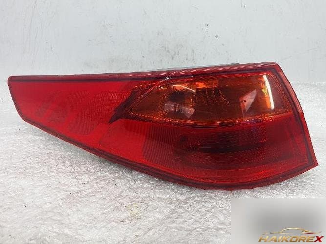 Kia K5 2015 — комбинированный фонарь задний левый (со стороны водителя) 92401-2T5