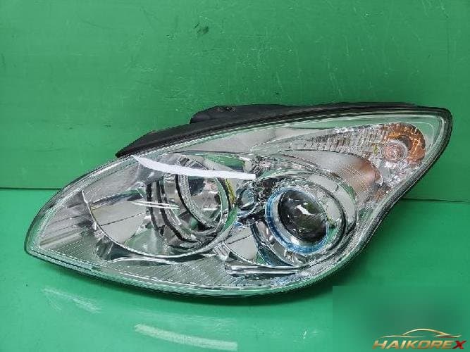 Hyundai i30 2008 — фара левая