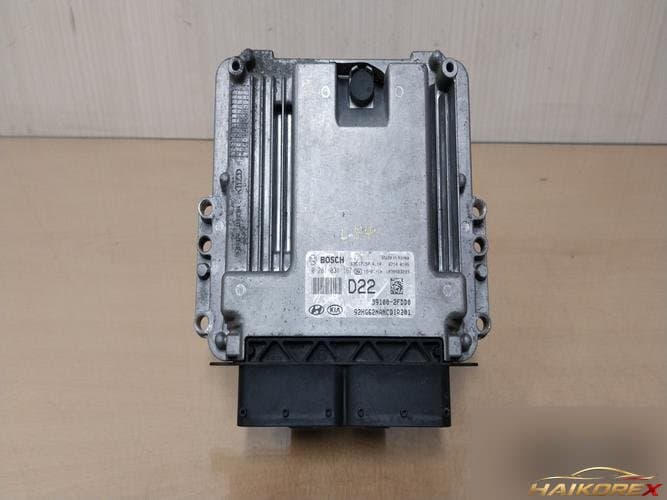 Hyundai Grandeur 2015 — блок управления двигателем ECU 391002FDD0