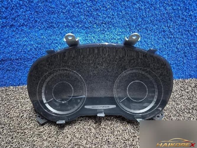 Hyundai Grandeur 2013 — панель приборов 940133V130