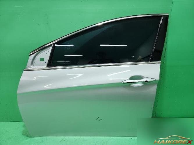 Hyundai i40 2012 — передняя дверь левая