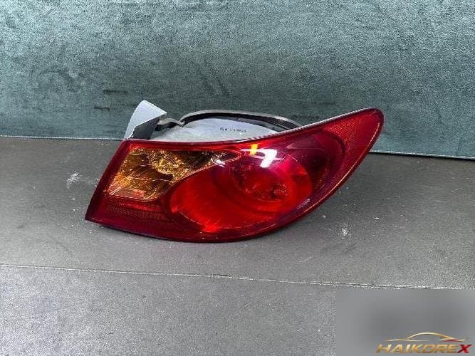 Hyundai Avante 2010 — фонарь задний правый (комбинированный)