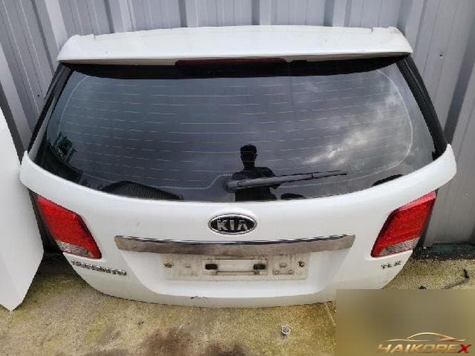 Kia Sorento 2011 — крышка багажника