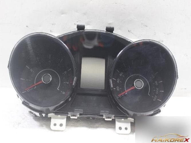 KG Mobility Tivoli 2017 — приборная панель 80210-35010