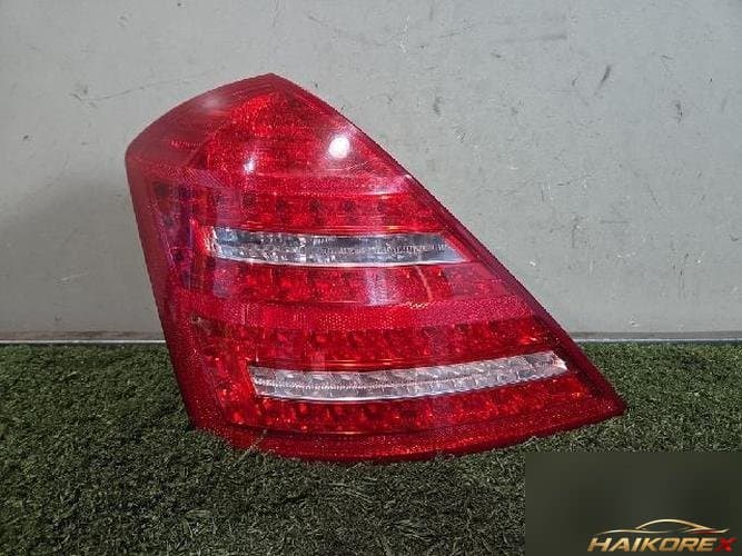 Mercedes-Benz S-Class 2008 — фонарь задний левый A2218201364