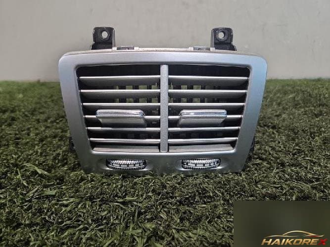 Mercedes-Benz S-Class 2008 — дефлектор обдува A2218300754