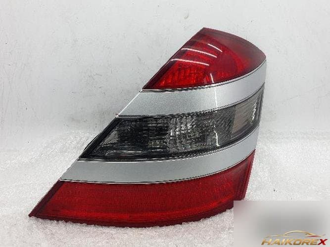 Mercedes-Benz S-Class 2006 — фонарь задний правый комбинированный A2218200264