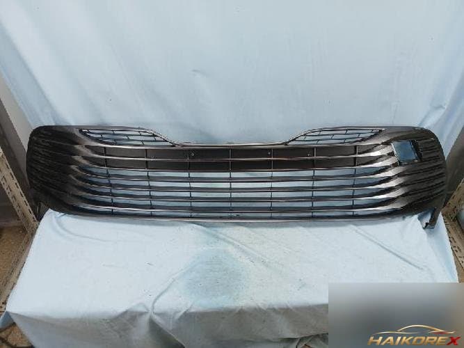Toyota Camry 2020 — передний бампер 5311333110