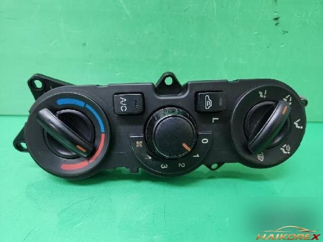 Hyundai Porter 2013 — переключатель управления отопителем/кондиционером 97250-4F 2