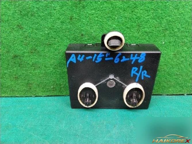 Audi A4 2015 модуль задней двери правый 8T0959795Q