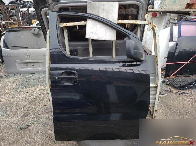 Hyundai Grand Starex 2011 — передняя дверь правая