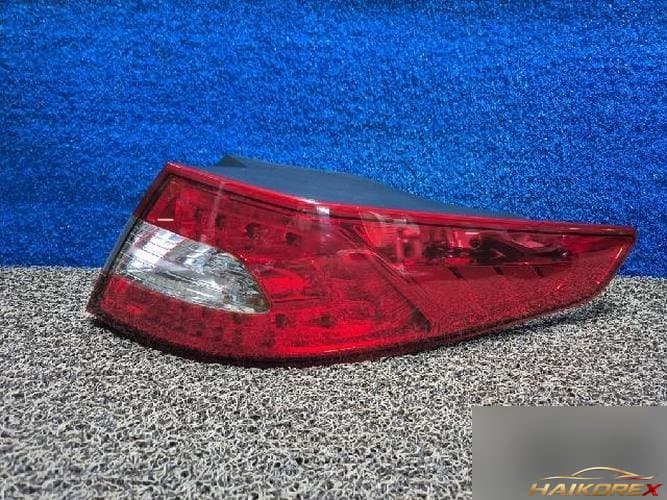 Kia K5 2011 — комбинированный фонарь задний правый (LED)