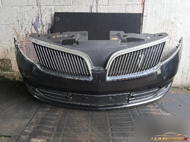 Ford MKS 2013 — передний бампер