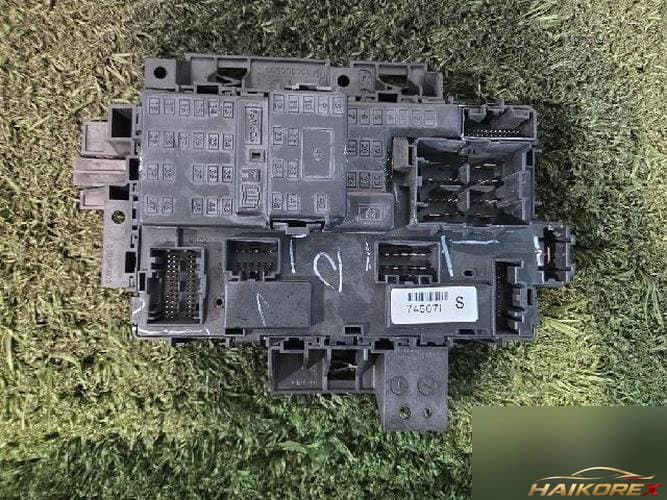 Ford MKS 2013 — блок предохранителей салонный DC3T 14B476 DA