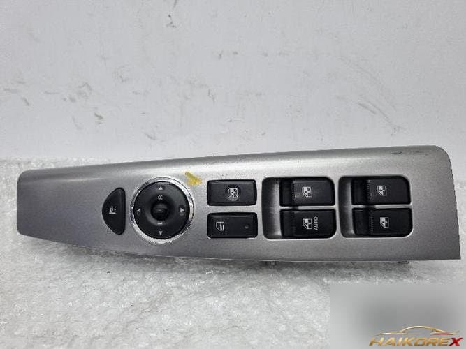Hyundai Santa Fe 2010 — выключатель стеклоподъемника 93570-2B140BS 5