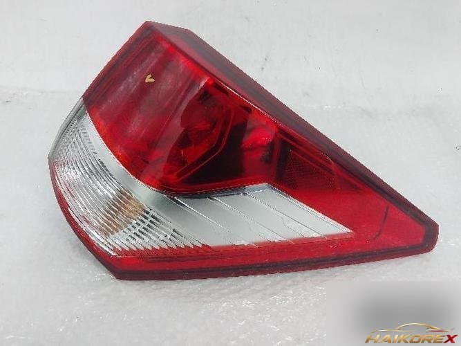 KG Mobility Korando 2014 — комбинированный фонарь задний правый (пассажирский) 83602-21500