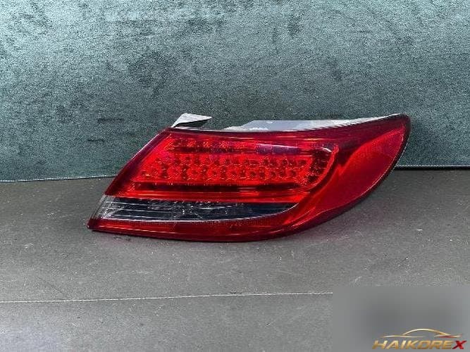 Hyundai Grandeur 2010 — задний комбинированный фонарь правый (пассажирский)