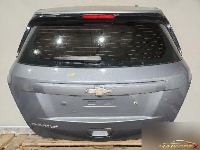 Chevrolet Trax 2015 — задняя дверь (багажник)