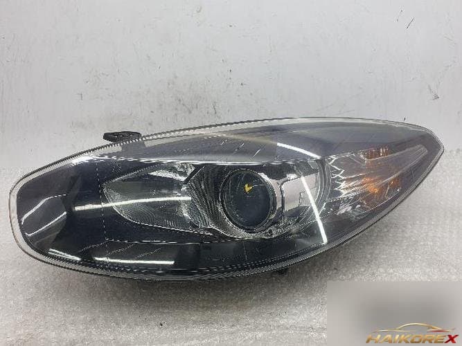 Renault SM3 2013 — фара левая 26060-1006R