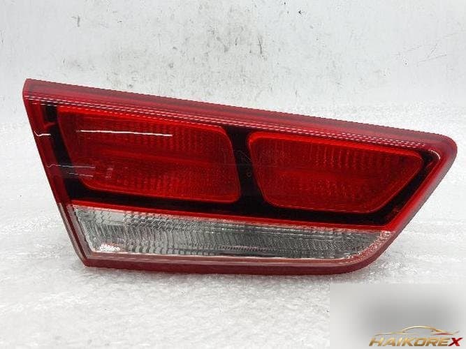 Kia K5 2018 — накладка двери задней левой 92403-D4
