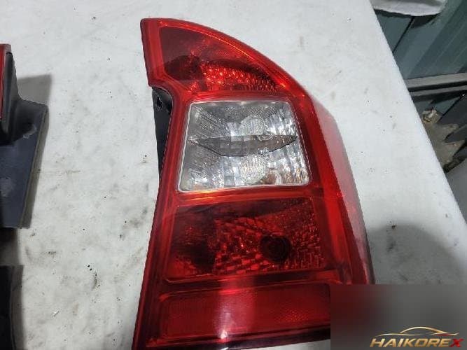 Kia Carens 2007 — фонарь комбинированный задний правый (пассажирский) 2