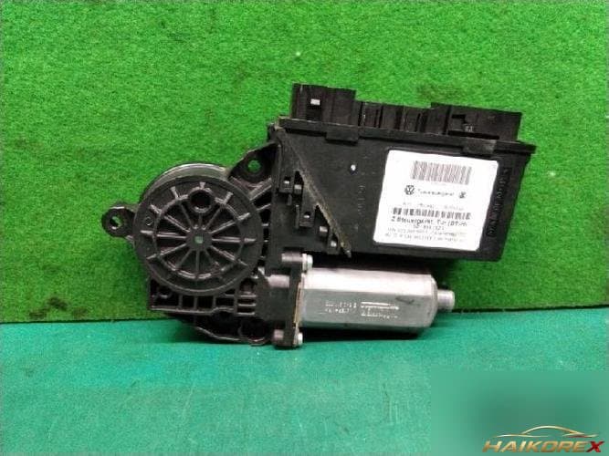 Volkswagen Phaetons 2008 — мотор стеклоподъёмника правый 3D1959702L